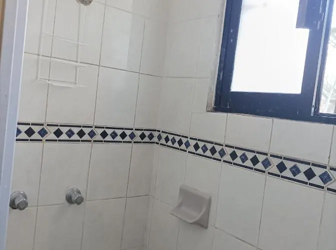 Tulipanes Guest house Zihuatanejo