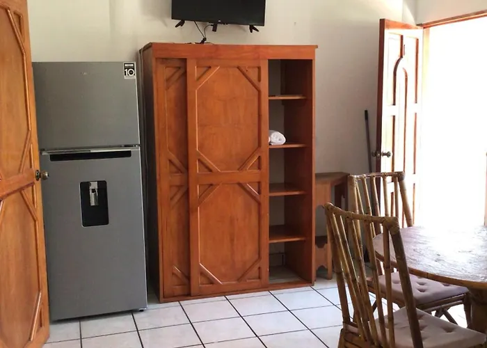 Tulipanes Guest house 3*