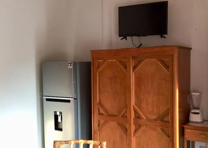 Tulipanes Guest house 3*