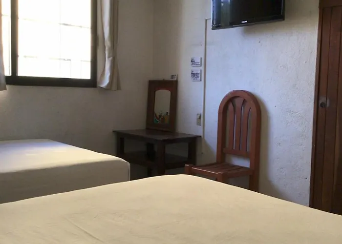 Tulipanes Guest house 3*