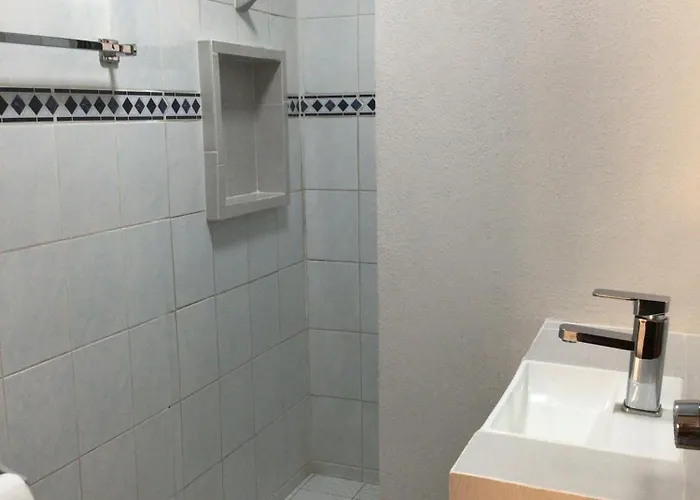 Tulipanes Guest house 3*