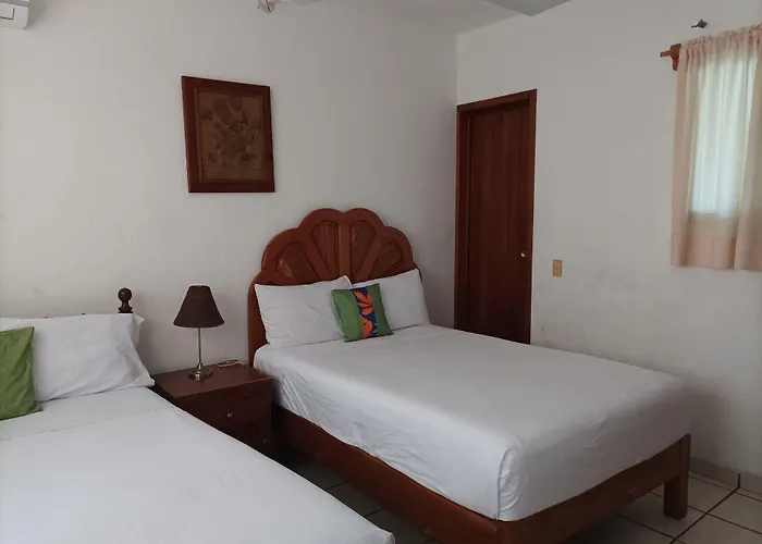 Pensión Tulipanes Zihuatanejo